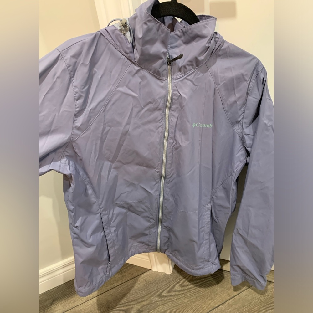 Columbia rain jacket